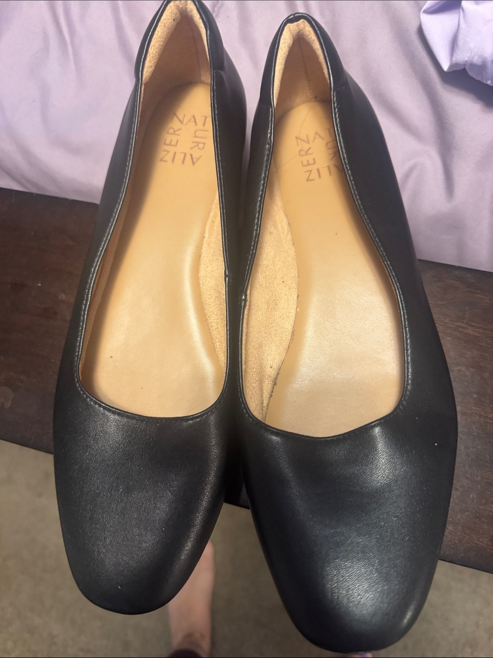 Naturalizer Black Leather Rounded-Toe Women's Flats